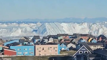 Ketika Raksasa Es Berguling: Mengapa Fenomena Greenland Ini Penting bagi Masa Depan Digital Kita