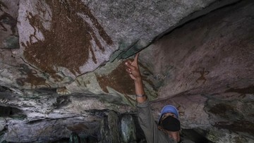 Dari Gua Muna ke Era Digital: Menjelajahi Pesan Abadi dari Lukisan Tangan Tertua di Bumi